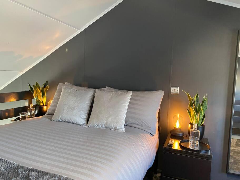 Seascape - Floating Home At Brighton Marina With Free Parking 外观 照片