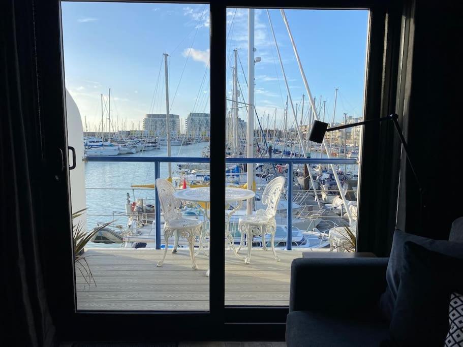 Seascape - Floating Home At Brighton Marina With Free Parking 外观 照片