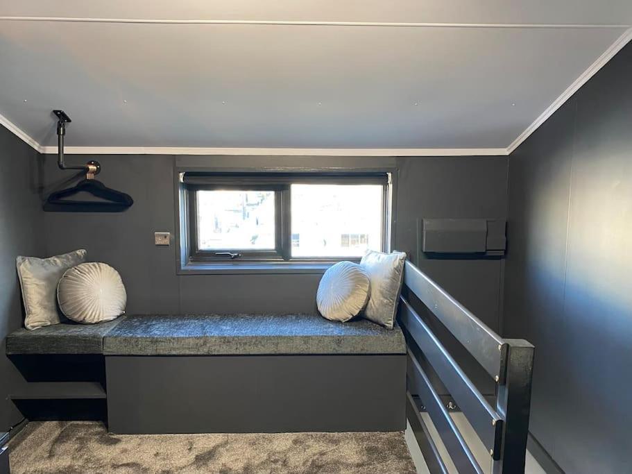 Seascape - Floating Home At Brighton Marina With Free Parking 外观 照片